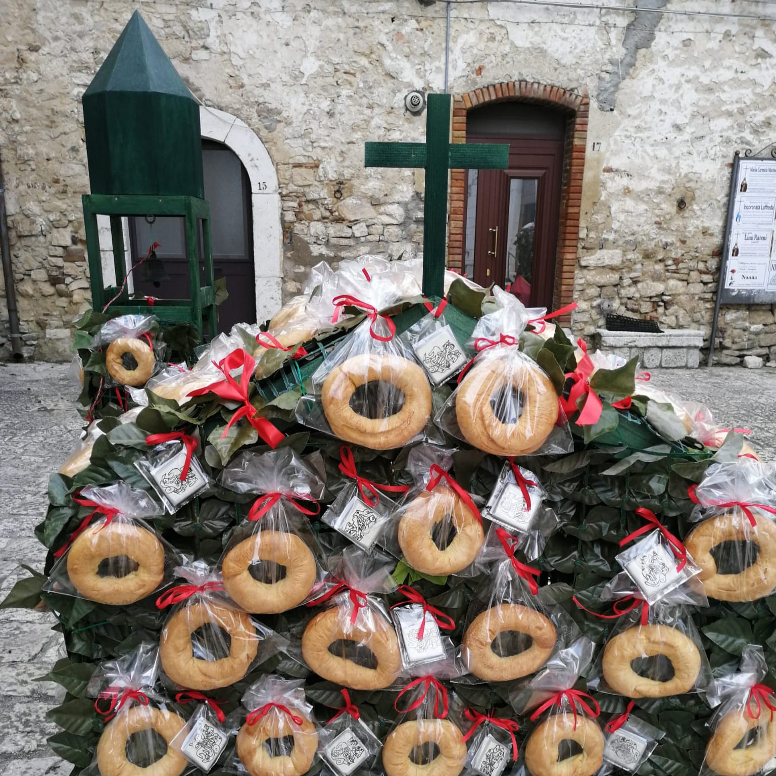 La Scuola Primaria di Petrella Tifernina partecipa ai festeggiamenti per il Patrono S. Giorgio Martire!